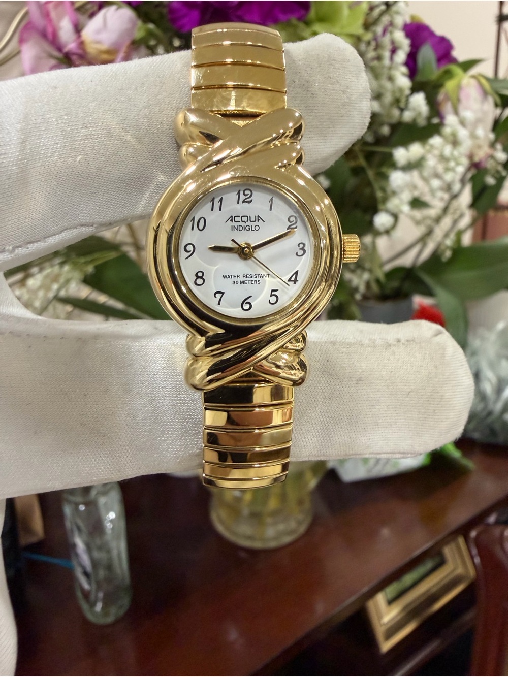 Vintage Acqua Indiglo Womens Watch Gold Tone Ribbon Bezel Expansion Band Timex